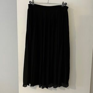 Adiva Classic Black Maxi Skirt